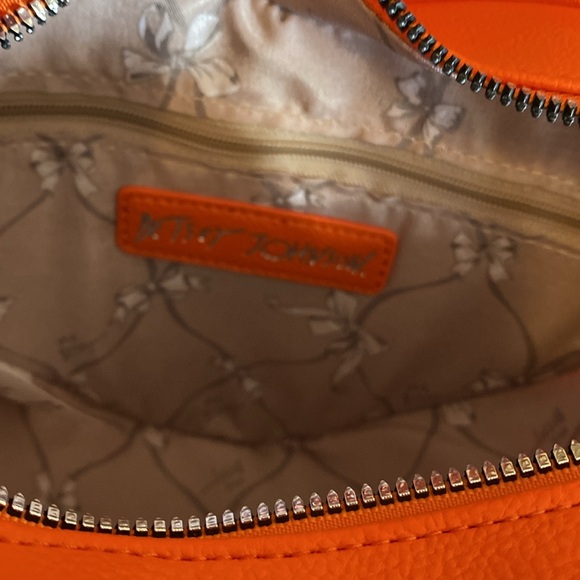 🎃Betsy Johnson Heart Shaped Pumpkin 🎃 Face Crossbody Handbag - NWT Fall & Fun - Picture 15 of 16